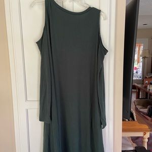 Cold shoulder hunter green dress xl